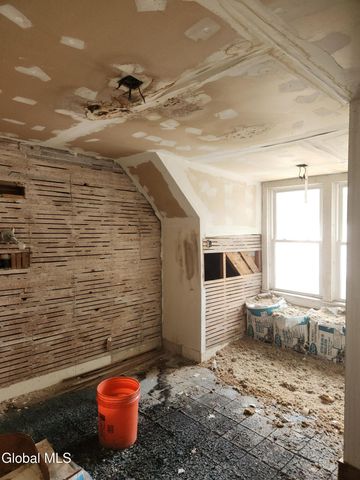 15 Beech Street, Hudson Falls, NY 12839