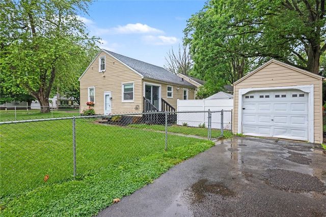192 Bonesteel Street, Greece, NY 14616