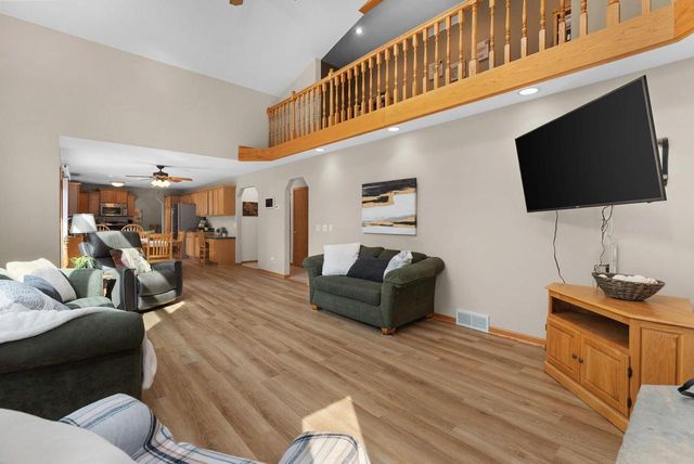 6707 Twin Lane Road, Sun Prairie, WI 53590