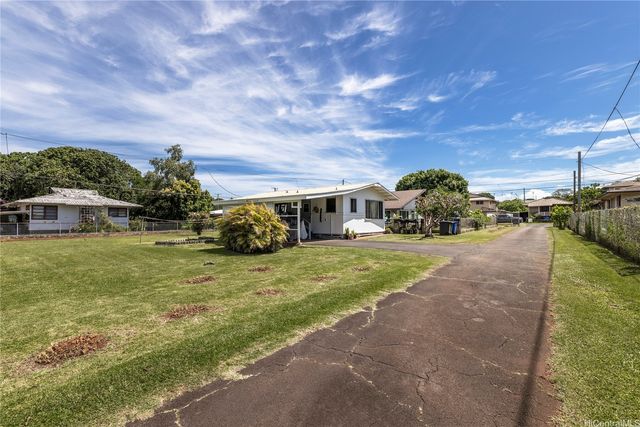 215 Rose Street, Wahiawa, HI 96786
