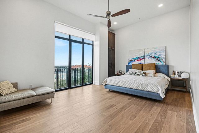 4820 Caroline Street 501, Houston, TX 77004