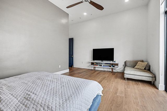 4820 Caroline Street 501, Houston, TX 77004