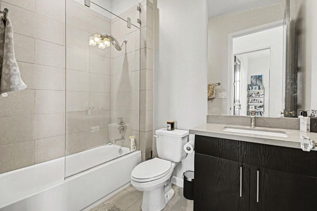 4820 Caroline Street 501, Houston, TX 77004