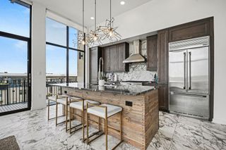 4820 Caroline Street 501, Houston, TX 77004