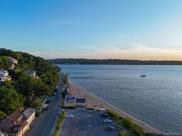 61 The Boulevard, Sea Cliff, NY 11579