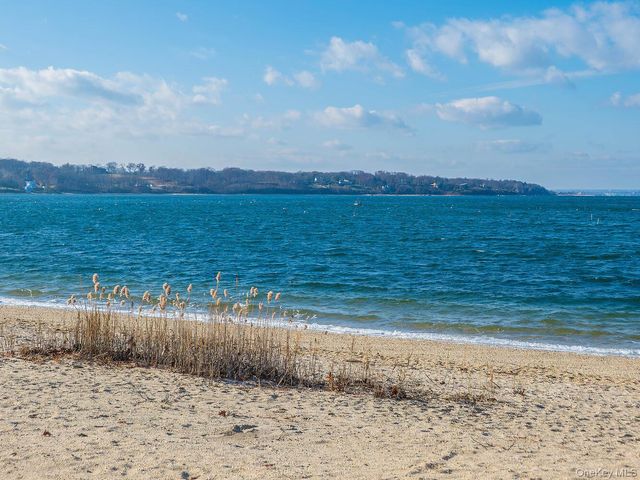 61 The Boulevard, Sea Cliff, NY 11579