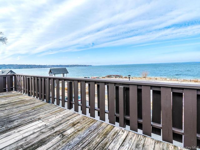 61 The Boulevard, Sea Cliff, NY 11579
