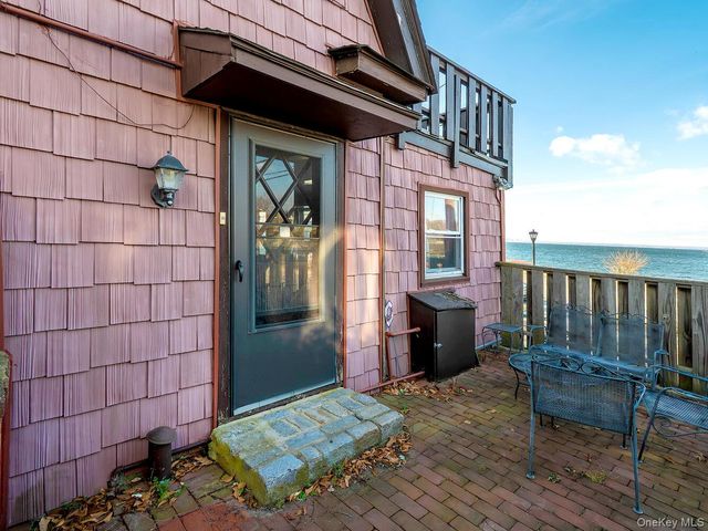 61 The Boulevard, Sea Cliff, NY 11579