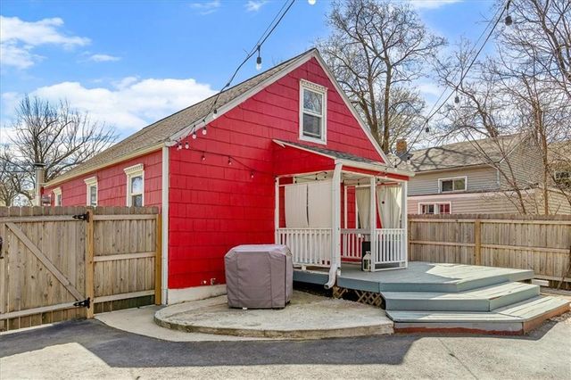 2004 NE 37th Terrace, Kansas City, MO 64116