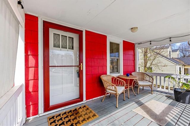 2004 NE 37th Terrace, Kansas City, MO 64116