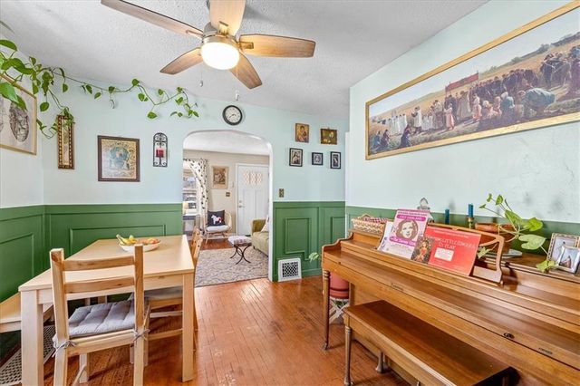 2004 NE 37th Terrace, Kansas City, MO 64116