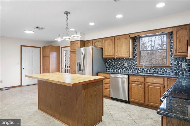 1716 RIDGEWAY RD, Front Royal, VA 22630