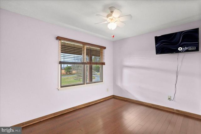 1716 RIDGEWAY RD, Front Royal, VA 22630