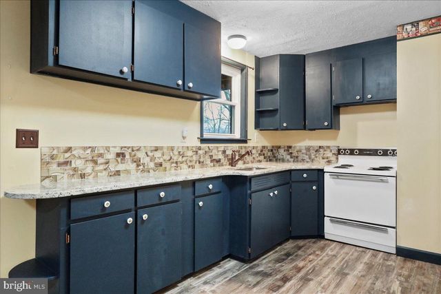 1716 RIDGEWAY RD, Front Royal, VA 22630