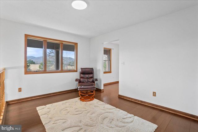 1716 RIDGEWAY RD, Front Royal, VA 22630