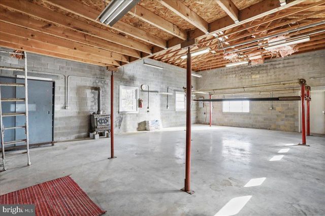 1716 RIDGEWAY RD, Front Royal, VA 22630