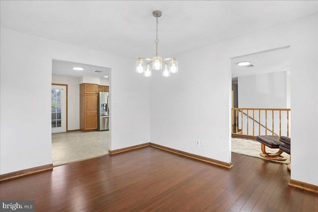 1716 RIDGEWAY RD, Front Royal, VA 22630