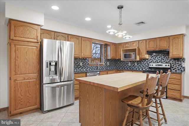 1716 RIDGEWAY RD, Front Royal, VA 22630