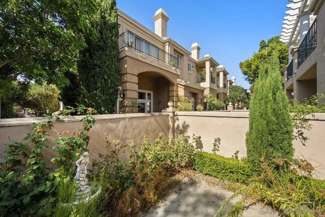 7274 Shoreline Dr 117, San Diego, CA 92122