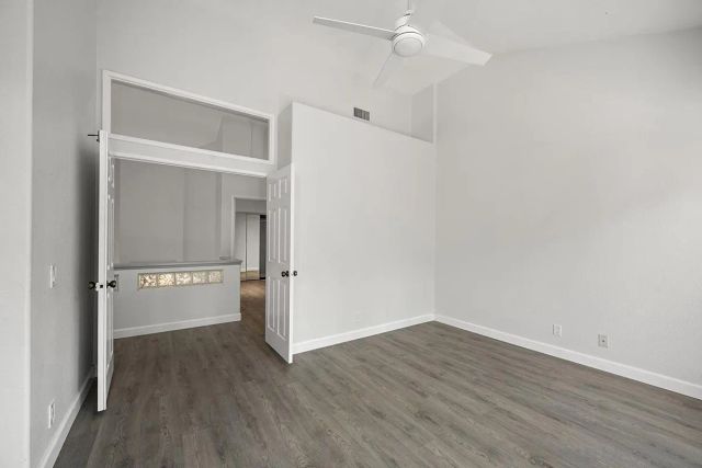 7274 Shoreline Dr 117, San Diego, CA 92122