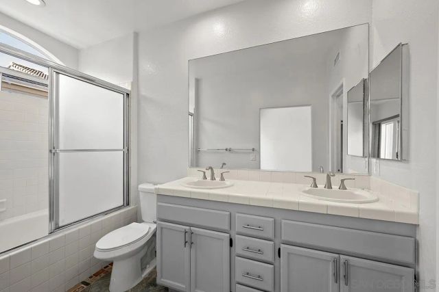 7274 Shoreline Dr 117, San Diego, CA 92122