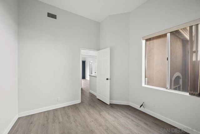 7274 Shoreline Dr 117, San Diego, CA 92122