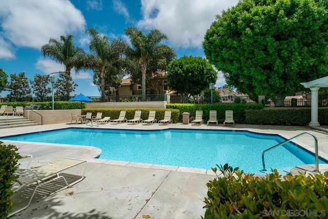 7274 Shoreline Dr 117, San Diego, CA 92122