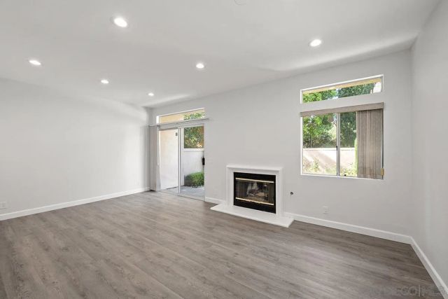 7274 Shoreline Dr 117, San Diego, CA 92122