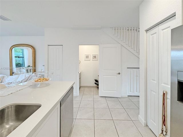 14813 SW 183rd Ter 14813, Miami, FL 33187