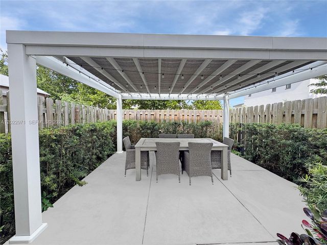 14813 SW 183rd Ter 14813, Miami, FL 33187
