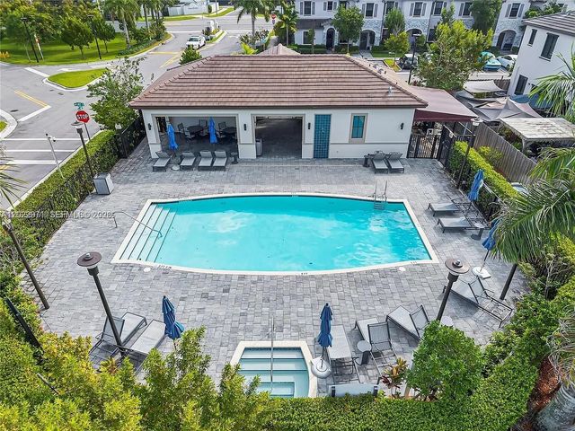 14813 SW 183rd Ter 14813, Miami, FL 33187