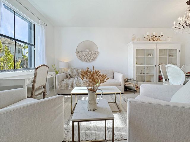 14813 SW 183rd Ter 14813, Miami, FL 33187