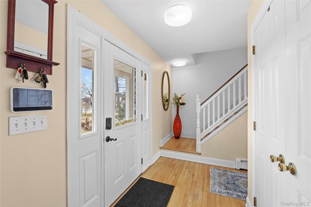 107A Ocean Avenue, Center Moriches, NY 11934