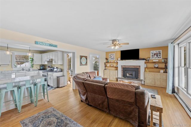 107A Ocean Avenue, Center Moriches, NY 11934