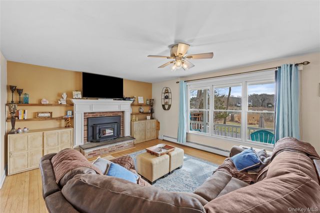 107A Ocean Avenue, Center Moriches, NY 11934