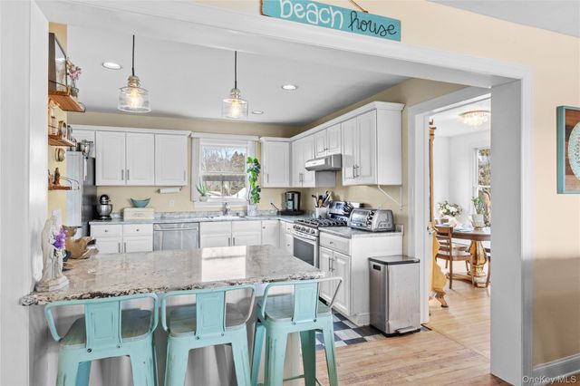 107A Ocean Avenue, Center Moriches, NY 11934