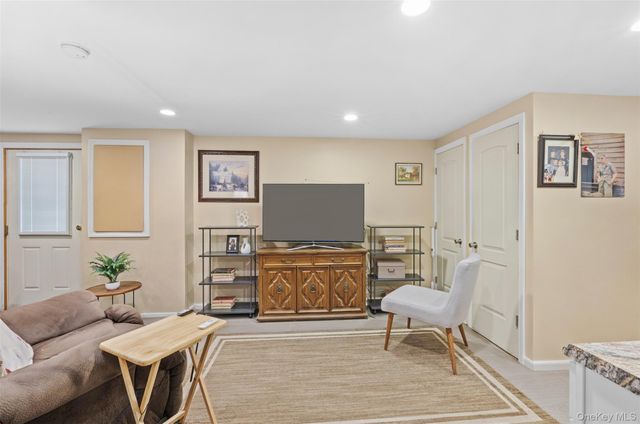 107A Ocean Avenue, Center Moriches, NY 11934