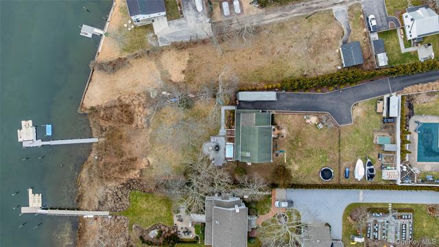 107A Ocean Avenue, Center Moriches, NY 11934