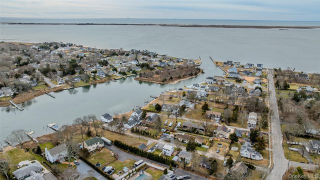 107A Ocean Avenue, Center Moriches, NY 11934