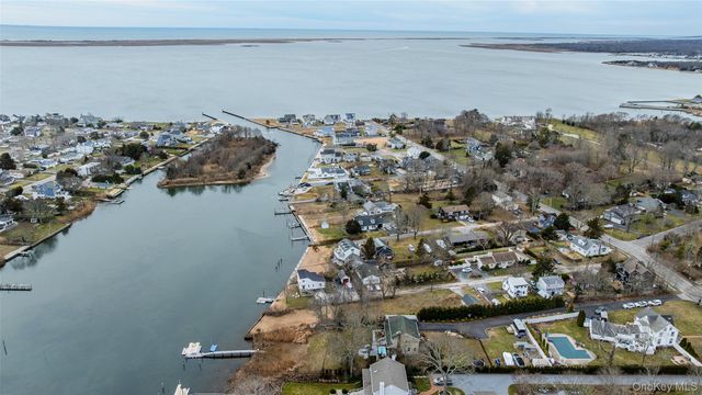 107A Ocean Avenue, Center Moriches, NY 11934