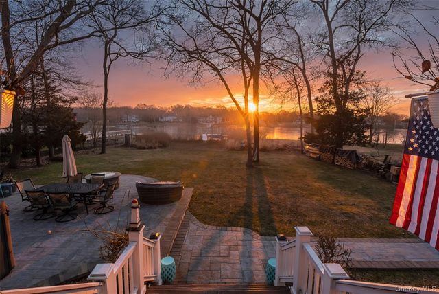 107A Ocean Avenue, Center Moriches, NY 11934