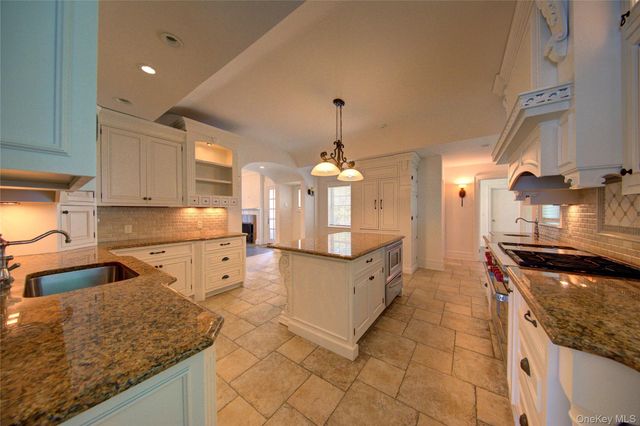 159 Magnolia Boulevard, Long Beach, NY 11561