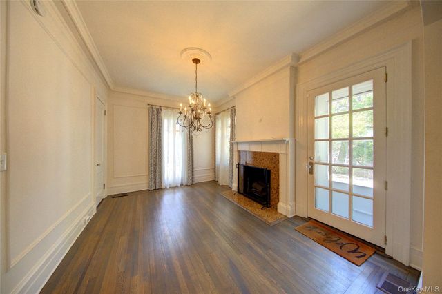 159 Magnolia Boulevard, Long Beach, NY 11561