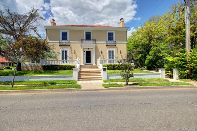 159 Magnolia Boulevard, Long Beach, NY 11561