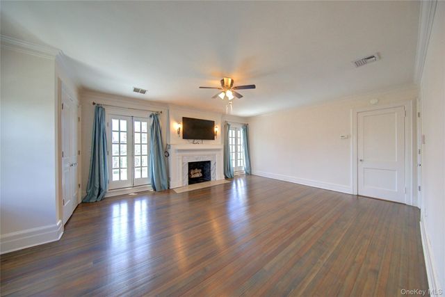 159 Magnolia Boulevard, Long Beach, NY 11561