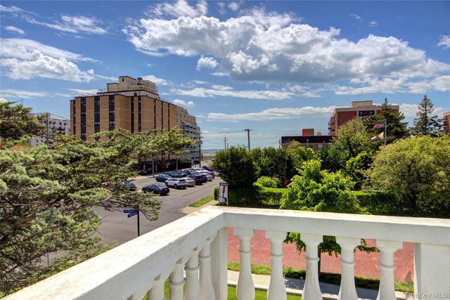 159 Magnolia Boulevard, Long Beach, NY 11561