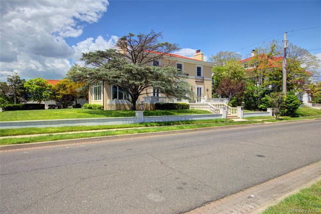 159 Magnolia Boulevard, Long Beach, NY 11561