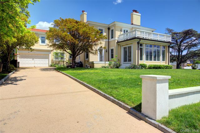 159 Magnolia Boulevard, Long Beach, NY 11561