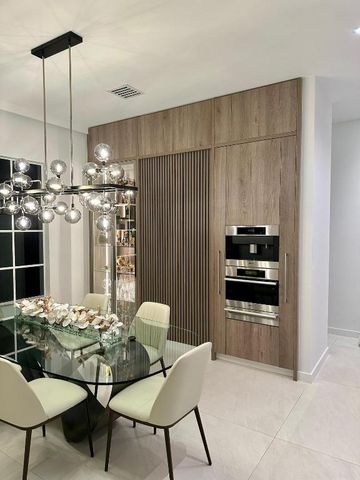 39 Stoney Drive, Palm Beach Gardens, FL 33410