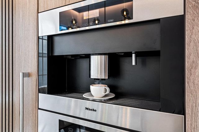 39 Stoney Drive, Palm Beach Gardens, FL 33410